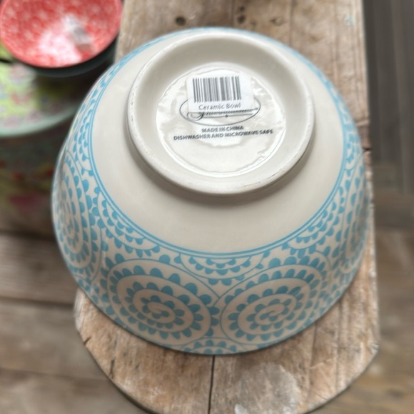 Set of four Colorful Patterned Bowls. NEW. With tags. - Picture 8 of 13